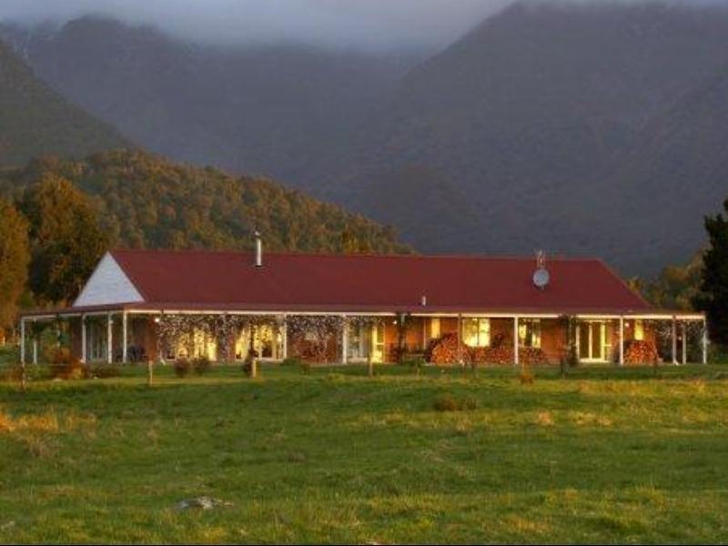 Hotel Misty Peaks Glaciar Fox Exterior foto